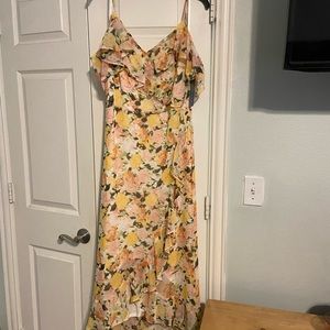 Floral dress, never worn